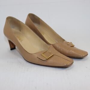 Vintage Chanel Camel Leather Pumps EU 37 Gold Logo